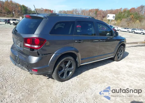 2020 Dodge Journey Crossroad from USA, damaged, VIN 3C4PDCGB1LT206768
